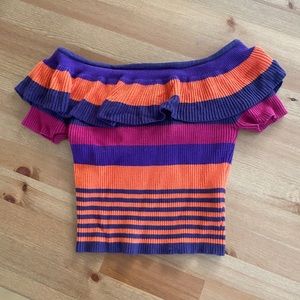 UO✨Off the Shoulder Crop Top